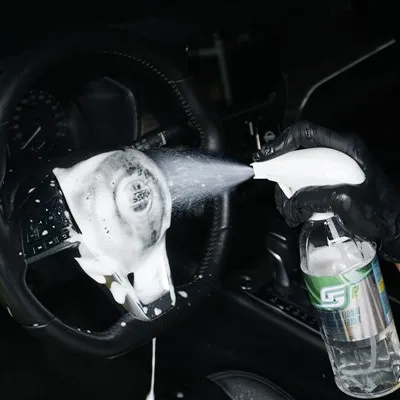 Interjero detalių valiklis