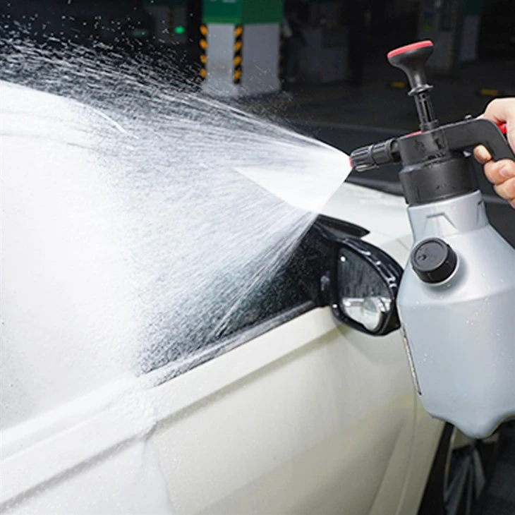 Automobilinis putų purškimo butelis